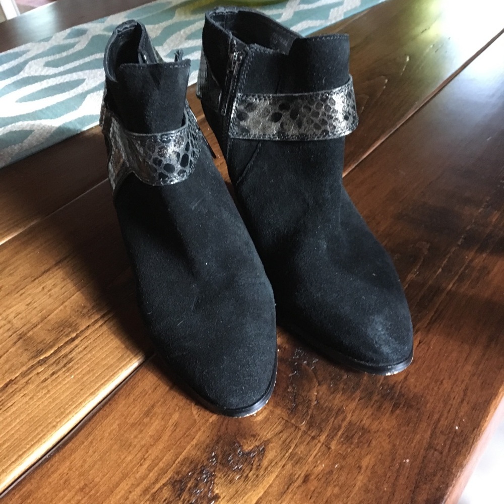 Booties - Picture 3 of 8
